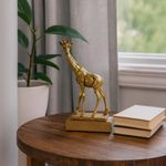 Figura Decorativa de Jirafa en Acabado Dorado
