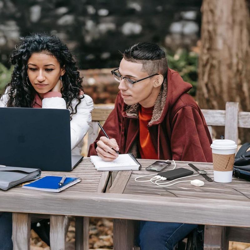 Batería Externa de 10K 15W Boost-Charge Negro