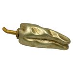 Figura Decorativa de Chile Pimiento en Tonos Oro y Plata Diseños Surtidos