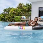 Flotador Inflable Tipo Cama con Diseño Disco Retro