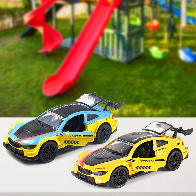 Vehículo de Juguete a Escala 1:36 Diseños Surtidos