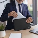 Funda para Laptop Texturizada con Textura Antideslizante Negra de 14.1 Plg