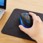Mouse Inalámbrico Logitech M190 Diseño Ergonómico para PC y Laptop Color Azul con Negro