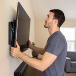 Soporte Inclinado para Televisor de 23 a 42 Plg