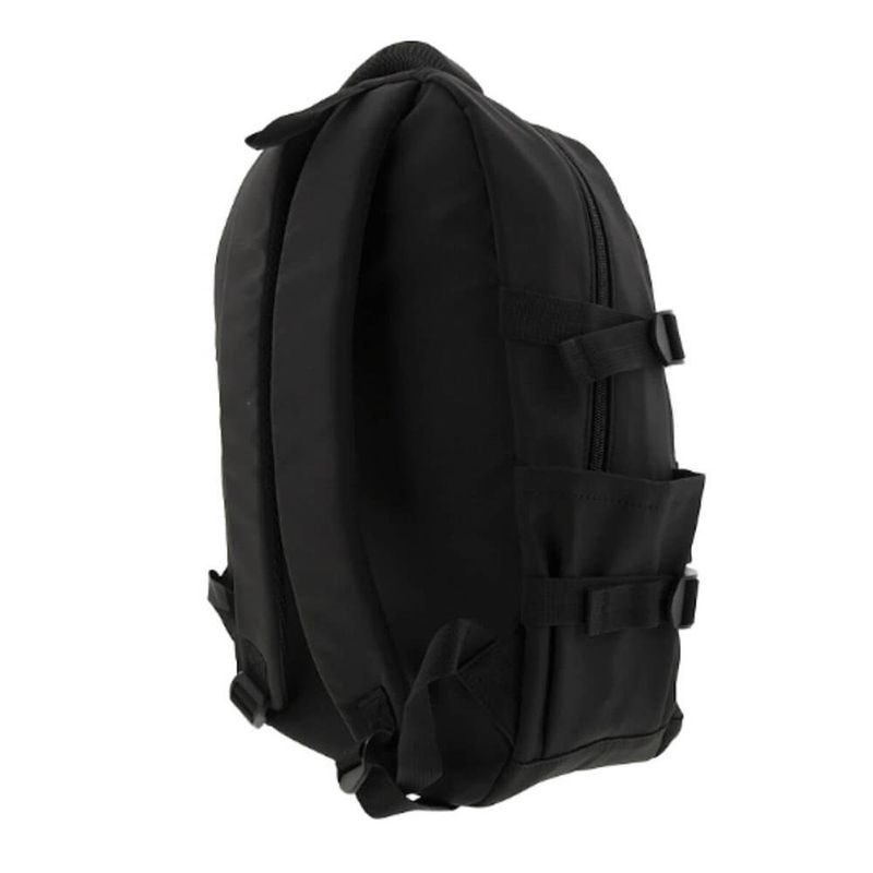 Mochila XTB-224 UrbanPro Negra para Laptop Resistente al Agua