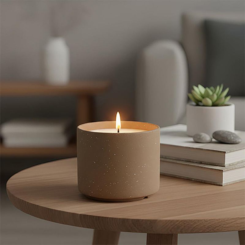 Vela Decorativa con Base de Cerámica Marrón