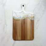 Tabla para Queso de Madera y Resina Dorada de 40x24 Cm