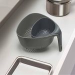 Set de Coladores Apilables con Mango Vertical Color Gris