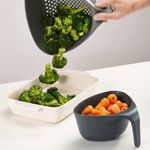 Set de Coladores Apilables con Mango Vertical Color Gris