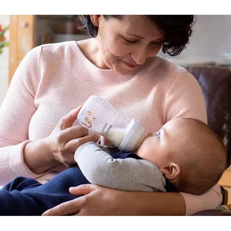 Pacha Philips Natural con Tetina de Flujo Medio 260 Ml