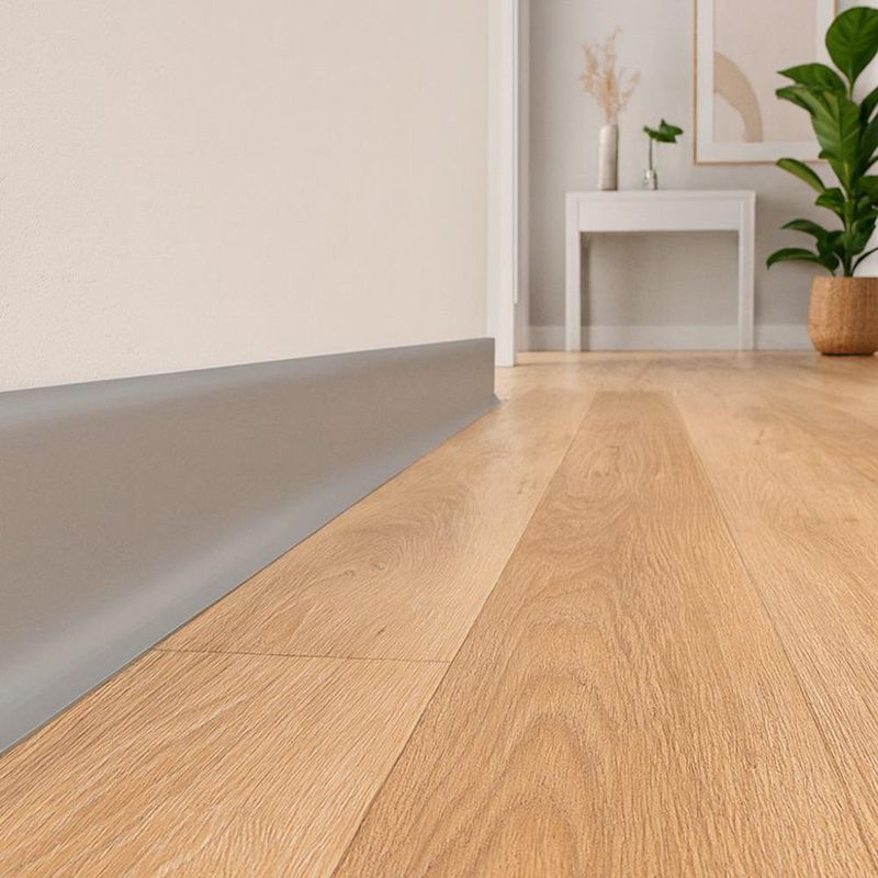 Zócalo Flexible Gris de 4 Plg por 1 M Lineal