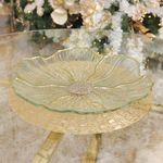 Plato Decorativo Redondo con Diseño Flor Blanca