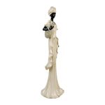 Figura Africana Decorativa con Vestido de Vuelos Blanco