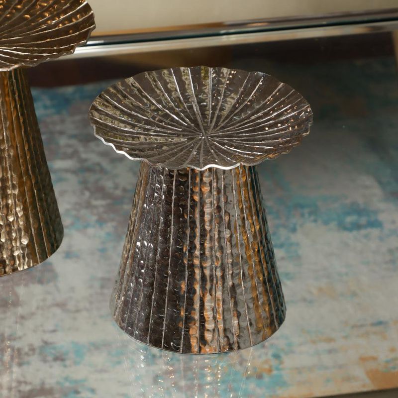 Base Decorativa Alta en Aluminio Plateado