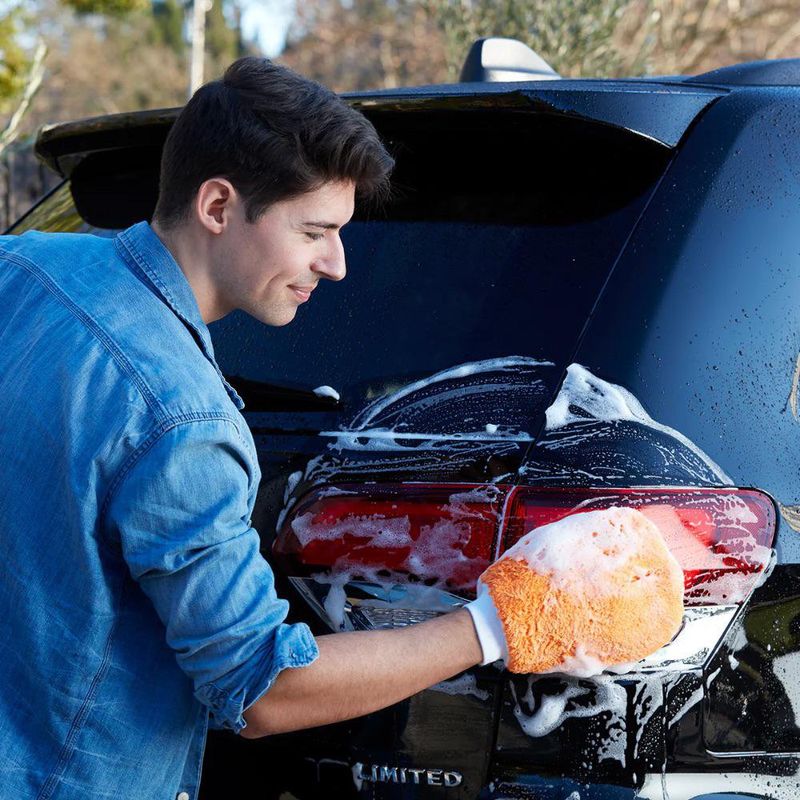 Guante de Microfibra para Lavado de Auto Color Naranja