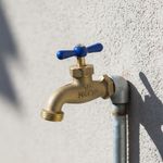 Llave de Chorro de Bronce con Rosca 190°