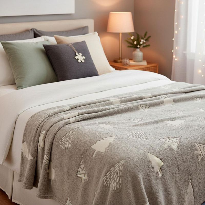 Manta Decorativa Gris Árbol Navideño 127x152 cm