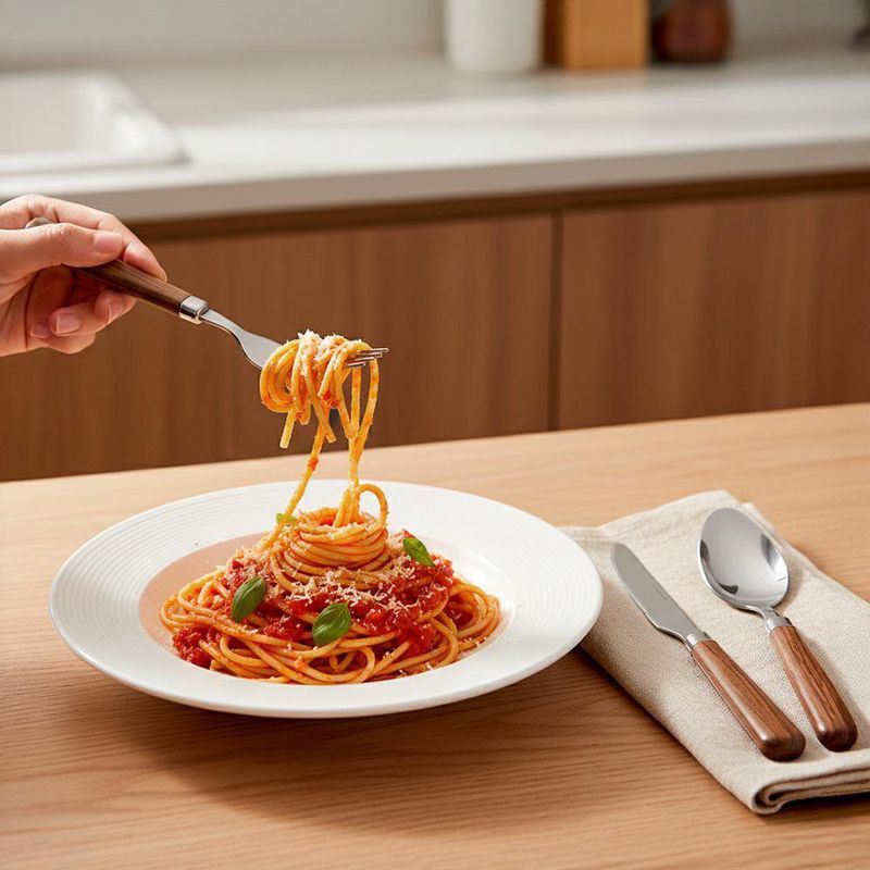 Set de 12 Cubiertos con Mango Imitación Madera