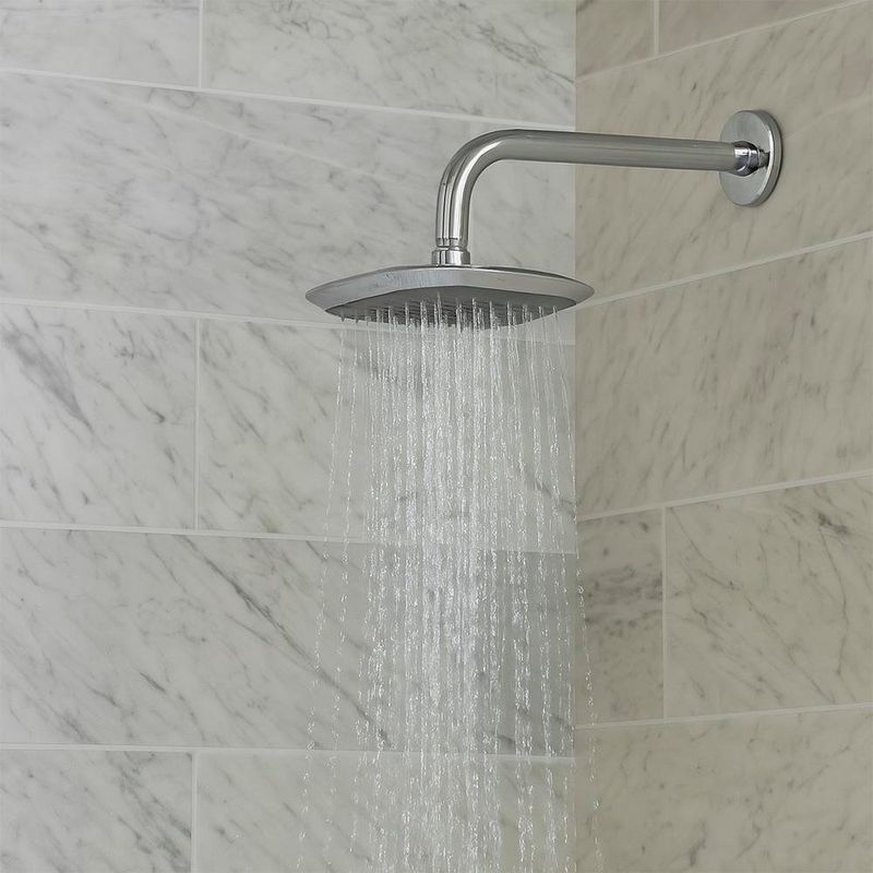 Ducha Cuadrada con Brazo Aero Cromada 6 Plg