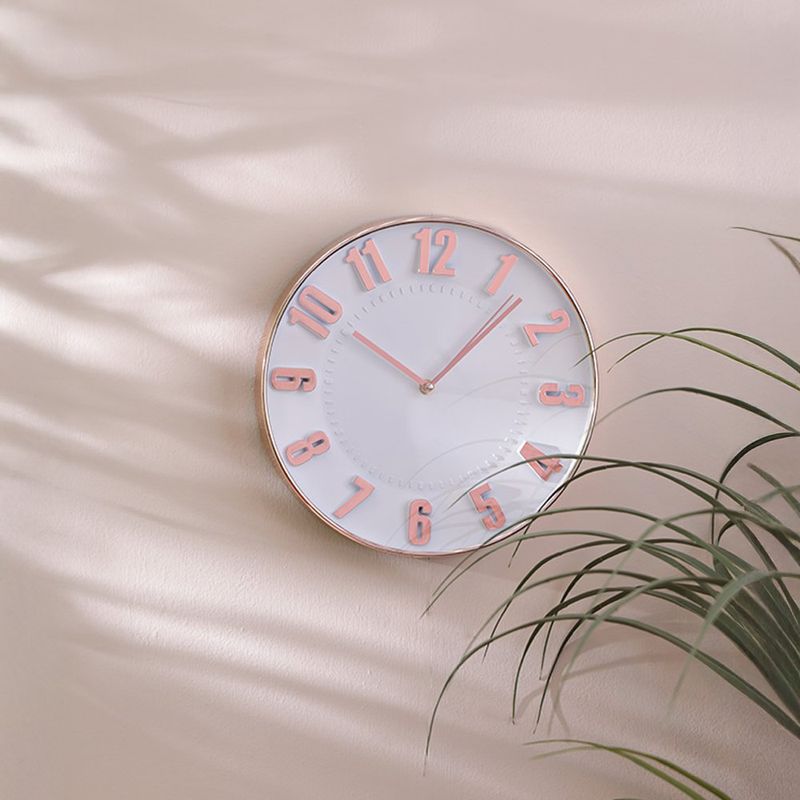 Reloj Blanco con Números Rose Gold con Fondo Blanco