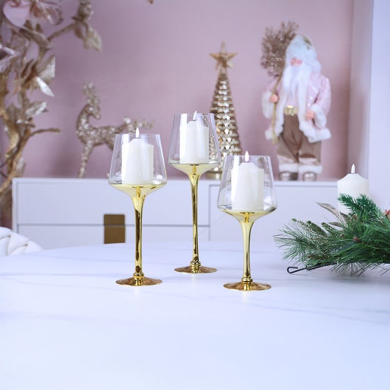 Set de 3 Candeleros Tipo Copa con Base Dorada