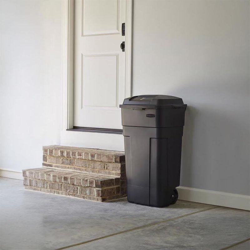 Bote de Jardín Plástico Negro 34 Gal