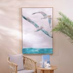 Cuadro Decorativo de Gaviotas sobre el Mar con Marco