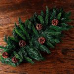 Centro de Mesa Navideño con Piñas Naturales 81 cm