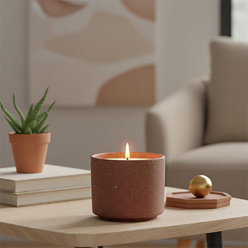 Vela Decorativa con Base de Cerámica Marrón Oscuro