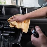 Limpiador para Interior de Auto en Spray Multisuperficie de 473 mL