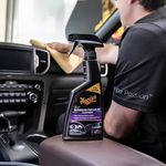 Limpiador para Interior de Auto en Spray Multisuperficie de 473 mL