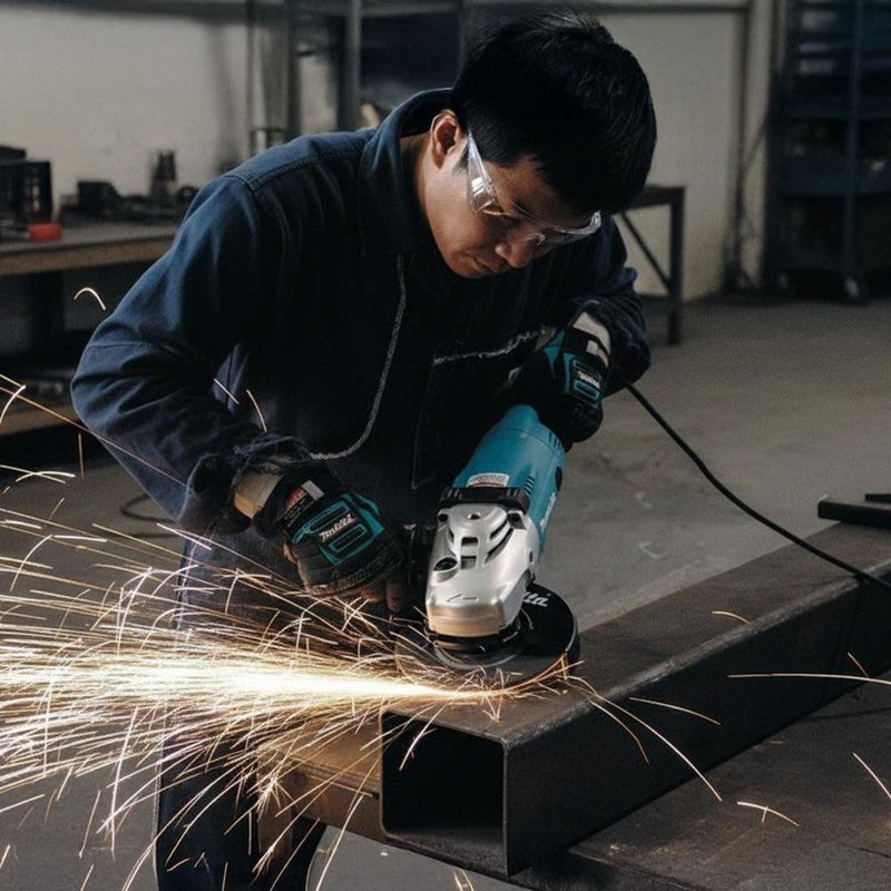 Esmeriladora Angular de 9 plg y Motor de 2700 W