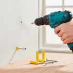 Set de Tornillos de 6 x 1 1/2 Plg con Tarugo