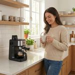 Cafetera Espresso Oster con Vaporizador