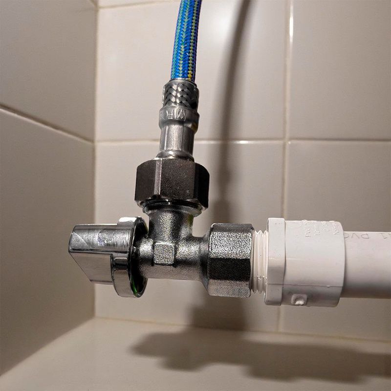 Llave Angular Vuelta Tipo de Giro 1/2 X 1/4 Plg