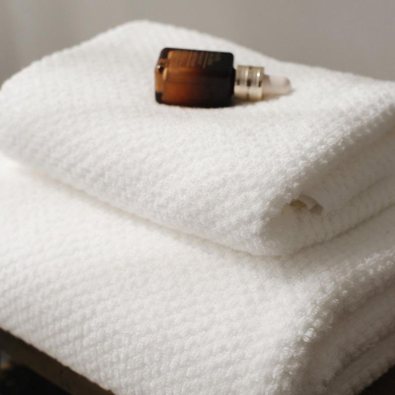 Toalla de Mano Texturizada Colores Surtidos