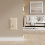 Tomacorriente Doble Luzica Marfil 15 A