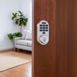 Cerrojo Electrónico Código y Llave Nickel - Kwikset