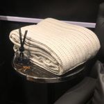 Frazada Yarn Dyed Tamaño Full/Queen Color Ivory y Negro