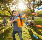 Lanzador X-Shot Insanity Motorized Clip Mania con 72 Dardos