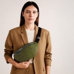 Cangurera Modelo Isa Color Verde Oscuro