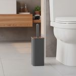 Cepillo para Baño Mediano de Plástico con Base Gris