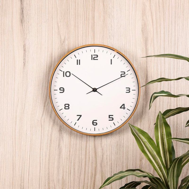 Reloj de Pared Clásico con Marco Café Claro