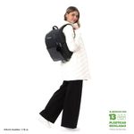 Mochila Adelaide Negra con Bolsillo Frontal y Llavero