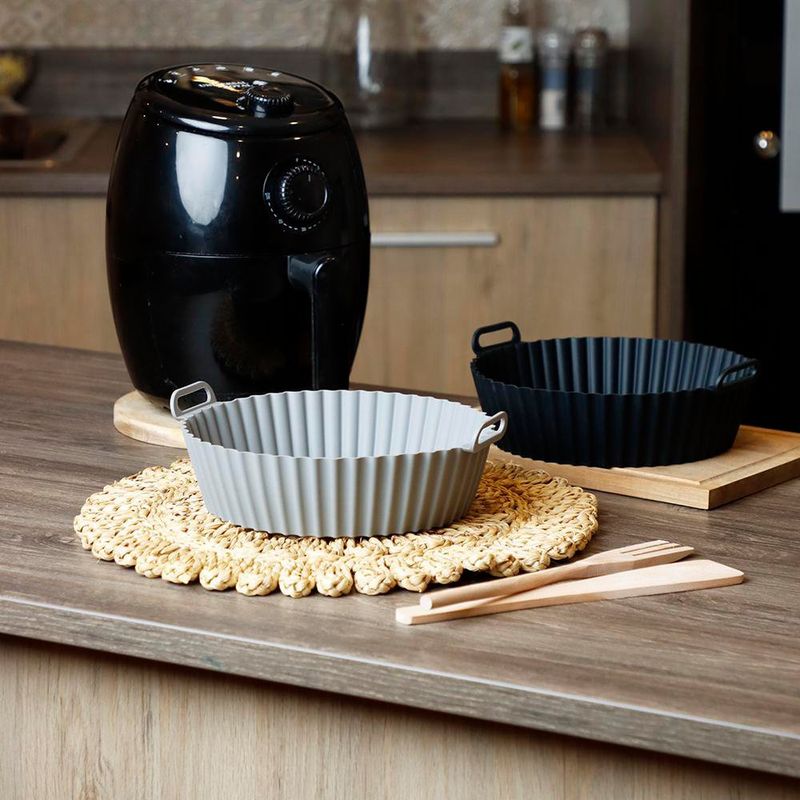 Bandeja para Freidora de Aire 17x20x5 Cm Colores Surtidos