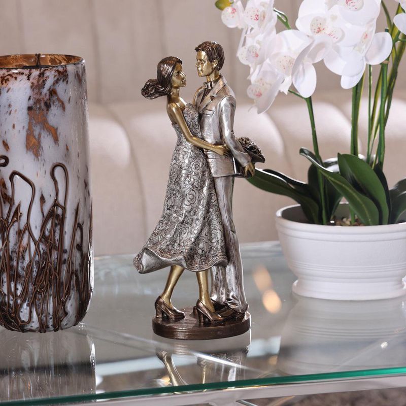 Figura Decorativa de Pareja