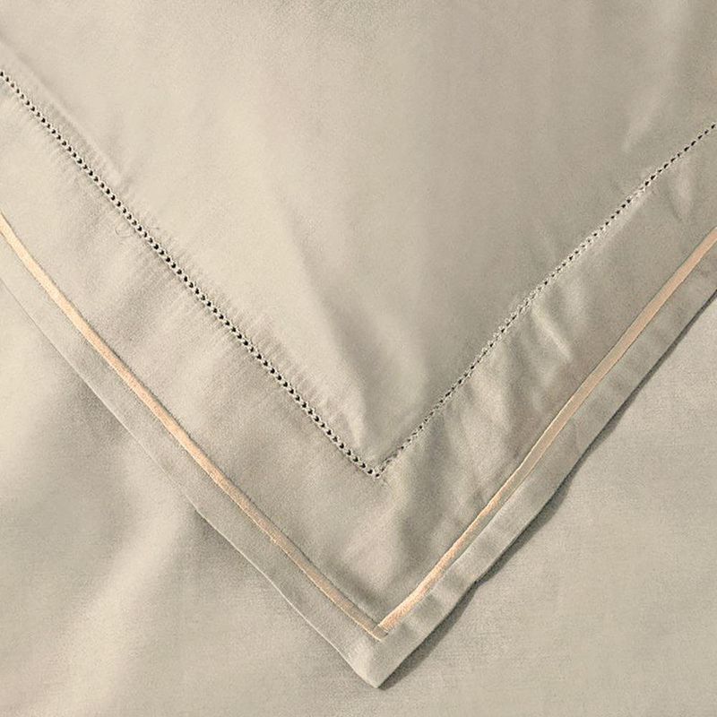 Duvet Beige 300 Hilos Acabado Satén King