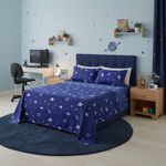 Set de Sábanas 4 Piezas Full Queen Diseño Espacio Color Azul