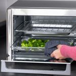 Horno Tostador con Freidora de Aire Black+Decker de 21.8 L Color Plateado