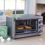 Horno Tostador con Freidora de Aire Black+Decker de 21.8 L Color Plateado